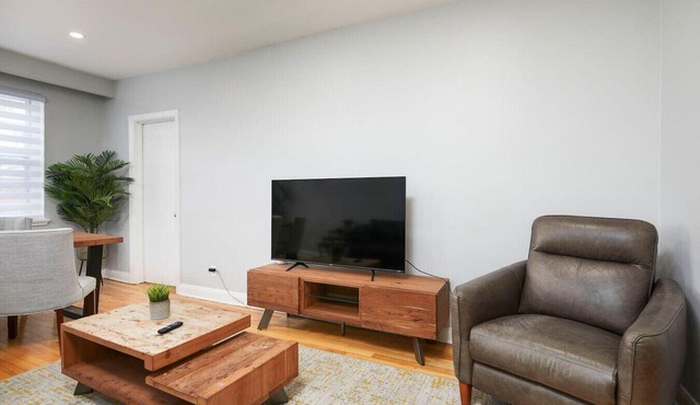 Lovely 2BR on Walkley