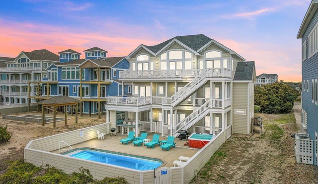 Luxurious Oceanfront Home with Private Pool, Hot Tub, Elevator, Tiki Bar