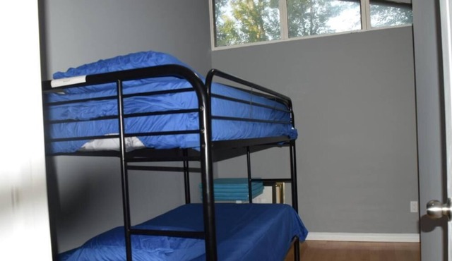 Luxurious & Trendy Cottage on Trent River - 2 hours from Toronto