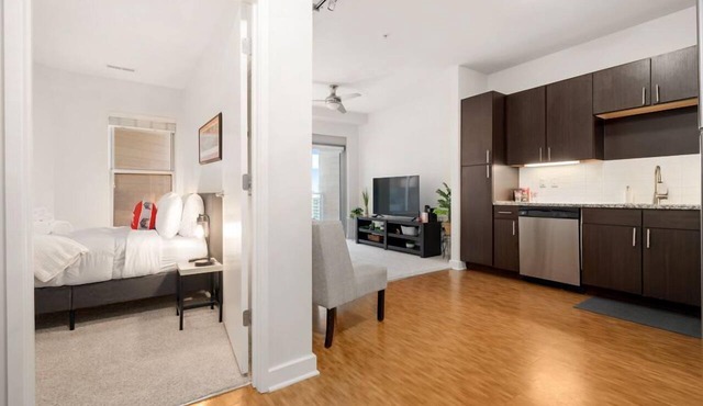 Luxury 1 Bedroom in Grandview
