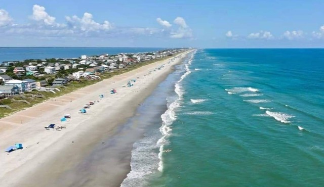 Luxury Condo at Emerald Isle!