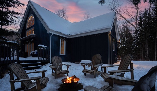 Luxury Mountain Chalet with private hot tub