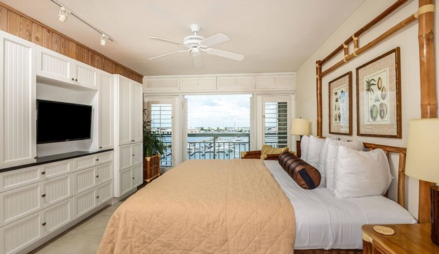 Luxury Waterfront at Galion Resort in Old Town