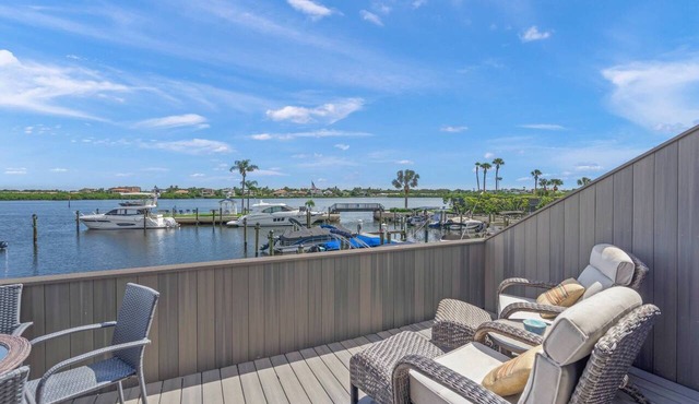 Luxury Waterfront Condo w/Lanai & Bay Views | Close to Beach & Steps to Heated Pools