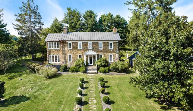 Manor House at Tranquility Farm & Winery