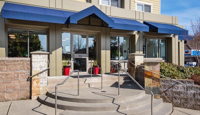 Marshall Suites Bainbridge Island, SureStay Collection by BW
