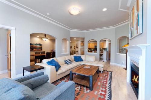 Mears House Unit 3H in Durango