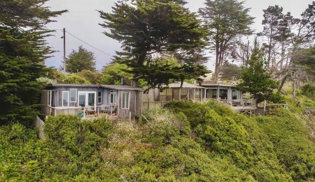 Mendocino Coast Cliffside Cottage - Sea Cloud