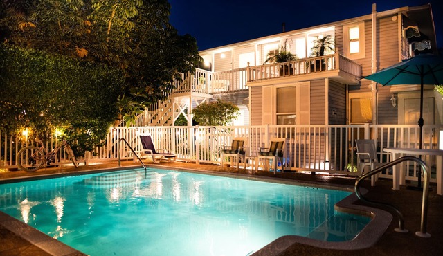 Meranova Guest Inn