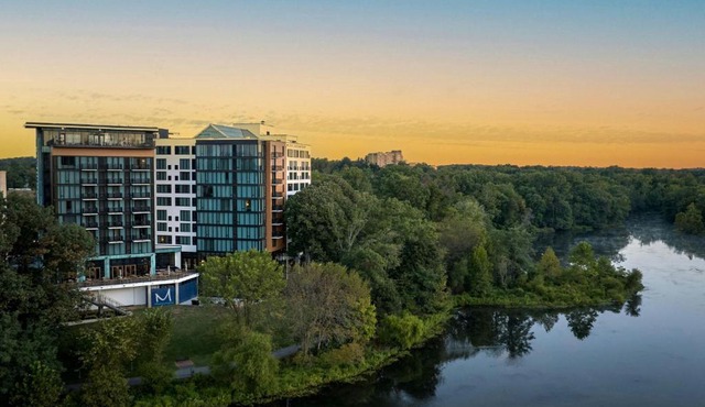 Merriweather Lakehouse Hotel, Autograph Collection