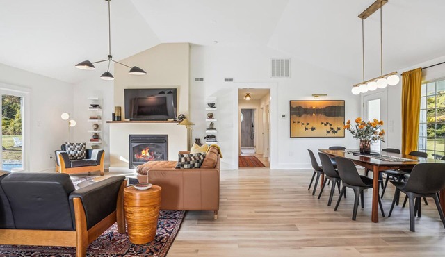 Minutes from Downtown St. Michaels | Pool | Hot Tub | Pickle Ball Court