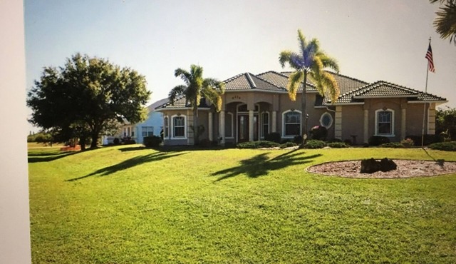 minutes to Boca Grande, Punta Gorda, Golf, Beaches, shopping
