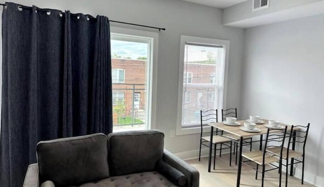 Modern 2 Bed/1 Bath near Union Market [P2]
