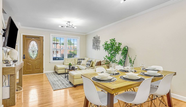 Modern 3BR Home in Alexandria and 6 min to DCA