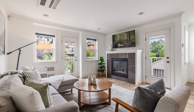 Modern 3BR in the Heart of Ballard | Private Patio