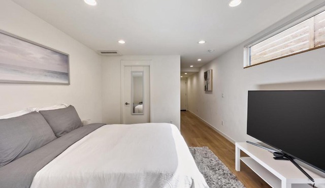 Modern apartment near light rail