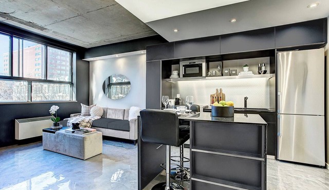 Modern Apartment with All Amenities