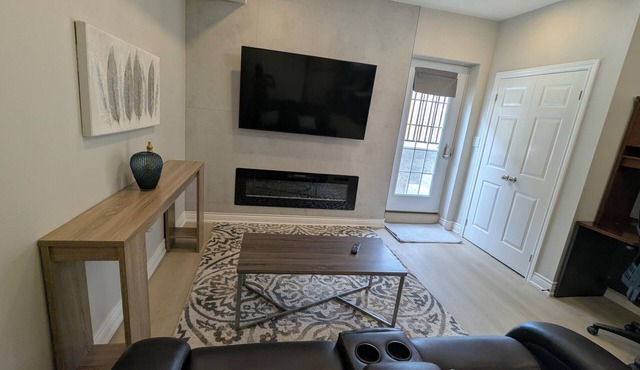 Modern Designer Suite — Minutes to Thermëa Spa & Highways 407, 401 and GO