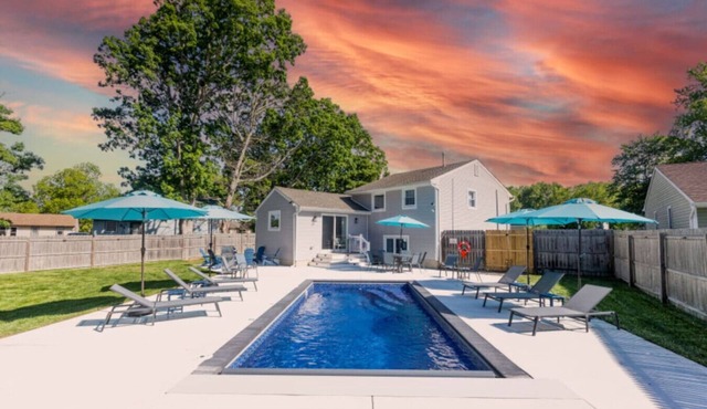 Modern Renovated Retreat w/Pool in North Cape May