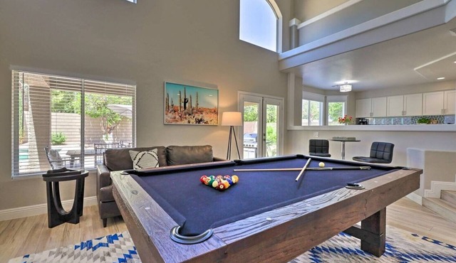 Modern Spacious Open 5BR Family Retreat w/Pool, Game Room + Prime Gilbert Locat