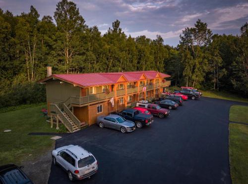 Moose Mountain Inn