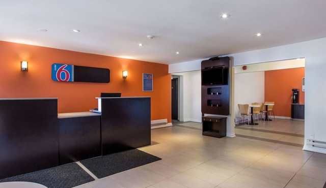 Motel 6 Sudbury, ON