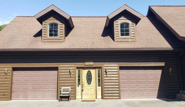 Mountain Meltdown - Pet Friendly, Grill, Wifi, Fire Pit, EV Station -Shared Space - Grill, Fire Pit, Covered Porch, Fountain Pond