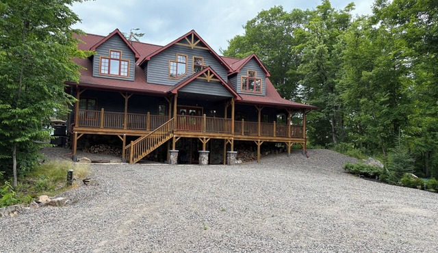 Muskoka Private Lakefront Luxury Retreat