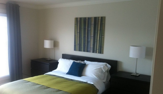 NEAR AIRPORT BEAUTIFUL 2 BEDROOM APARTMENT