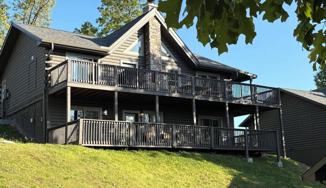 New 5-bedroom cabin at Branson Cedars Resort, Available July 18-25, 2026 ONLY!