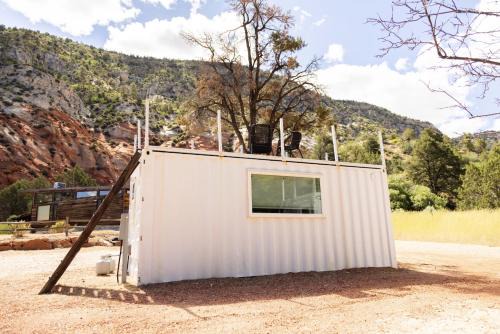 NEW! Cozy Container Home at Cliffside #2