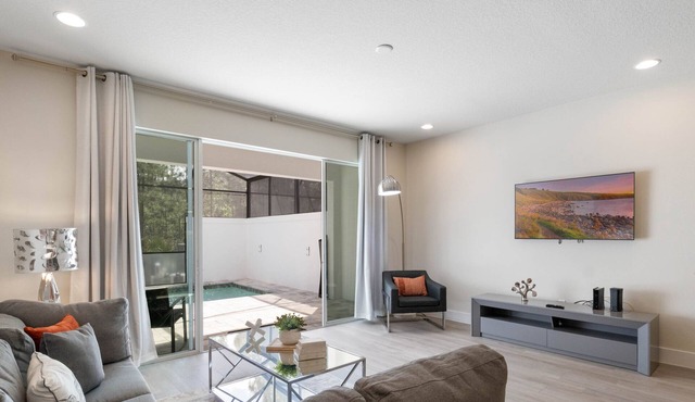 NEW Townhome near Disney with plunge pool