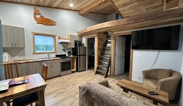 Newly built spacious 2BDR cabin - 6A