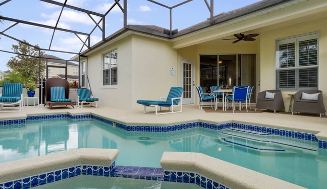 Newly furnishedl pool and spa property for up to 8 guests