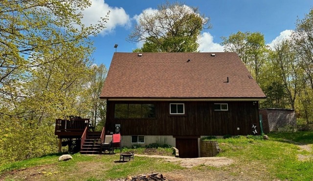 Newly Renovated 4 Bedroom Cottage on Shawanaga Lake