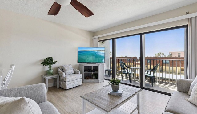 Nice and Beautiful Unit - Oceanfront Condo Pool near Attractions