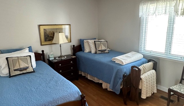 Oak Winds Cottage