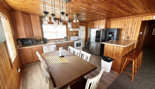 OBX Direct Oceanfront/Poolside Cottage 7