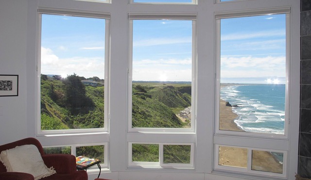 Ocean View 3-Bedroom House in Tranquil Irish Beach