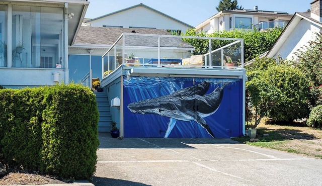 Oceanfront Central Seawalk Location | Patio, BBQ