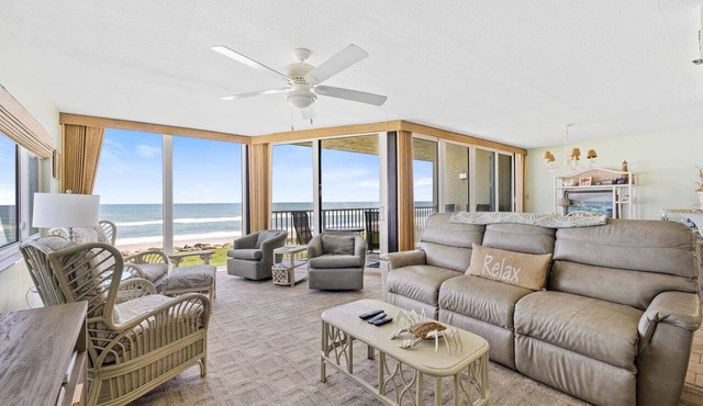 Oceanfront Corner Unit at Chadham-by-the-Sea/Car Free Beach/CH210