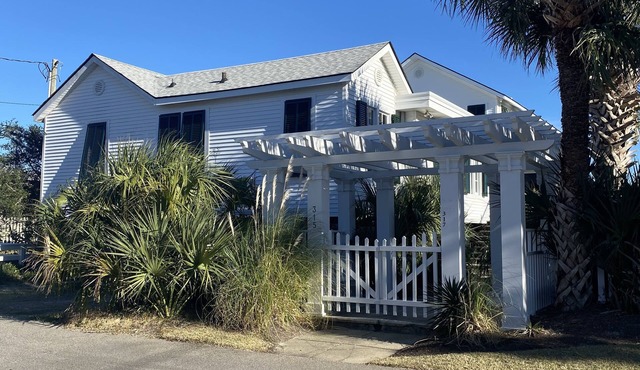 Oceanfront historic gem on great block