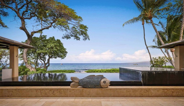 Oceanfront Large Beach Villa