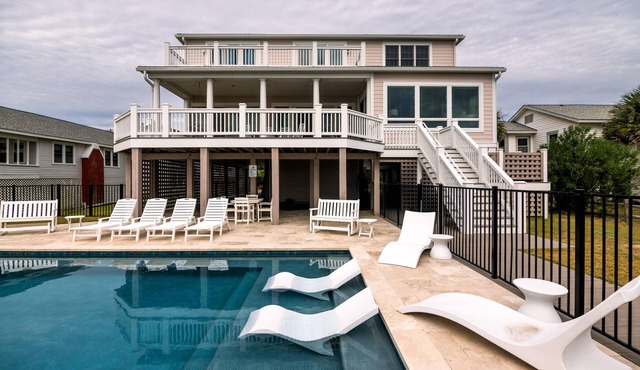 Oceanfront Showplace w/Private Pool & Elevator; Expansive Beach & Ocean Views; Multiple Porches