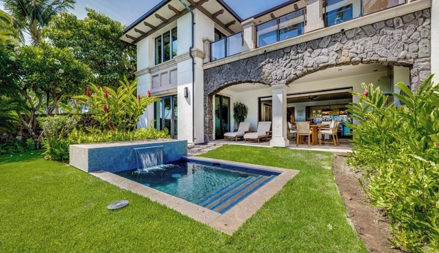 Oceanfront with Private Plunge Pool