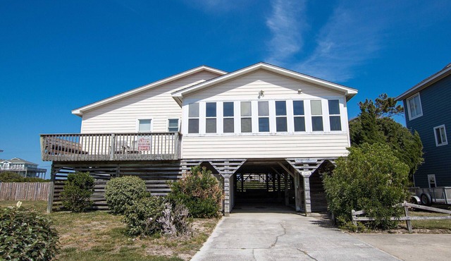 Oceanside, 400 ft to Beach access, screened porch, SNH416, Ocean Adventure