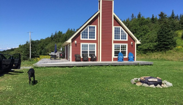 Oceanview Cottage - Enjoy Your Morning Coffee at the Lighthouse!