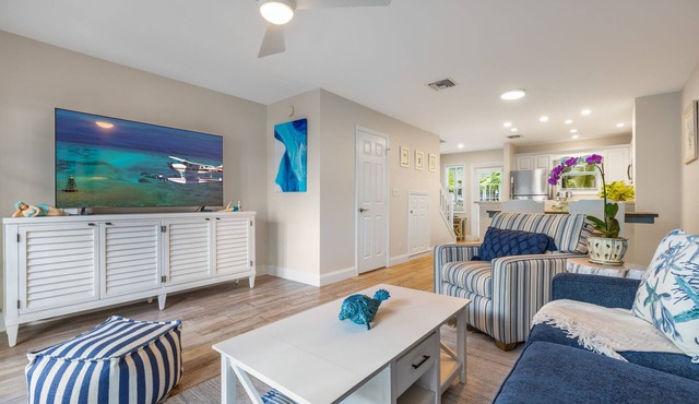 OFF COURSE ~ Adorable 2 BR, 2.5 Ba Townhome in Truman Annex w/Shared Pool!