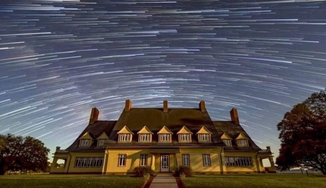 Off The Hook-New Luxury Cottage in the Heart of Corolla! Location is Fantastic!