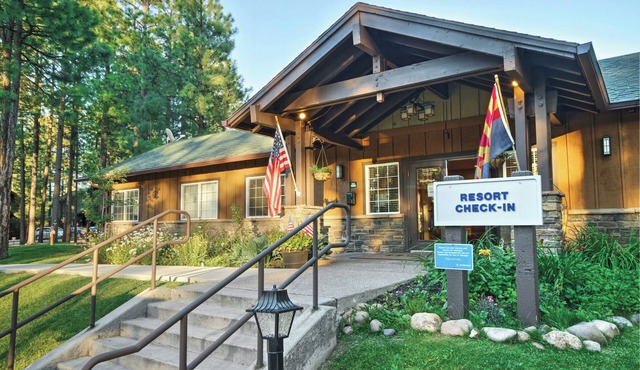 OFFICIAL LISTING | Worldmark Pinetop Studio w/Fireplace, Balcony, Pool & More